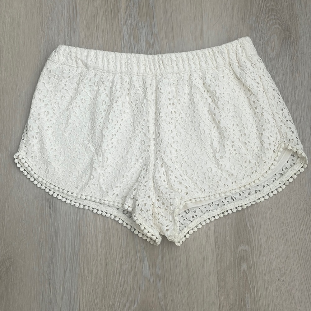 Womens cream eyelet lace shorts